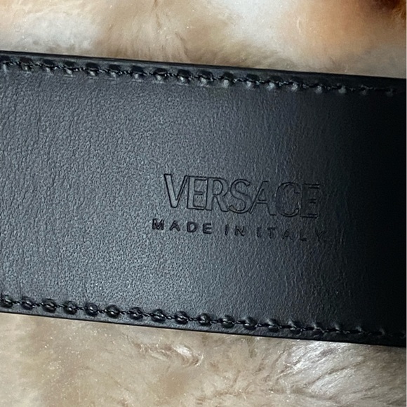 Versace - Picture 5 of 9